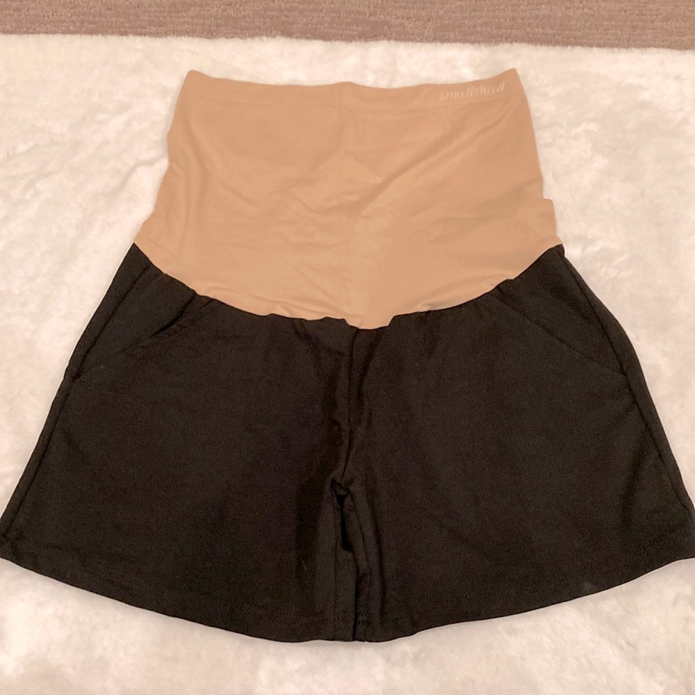 Black stretchy pregnancy shorts, Sz S